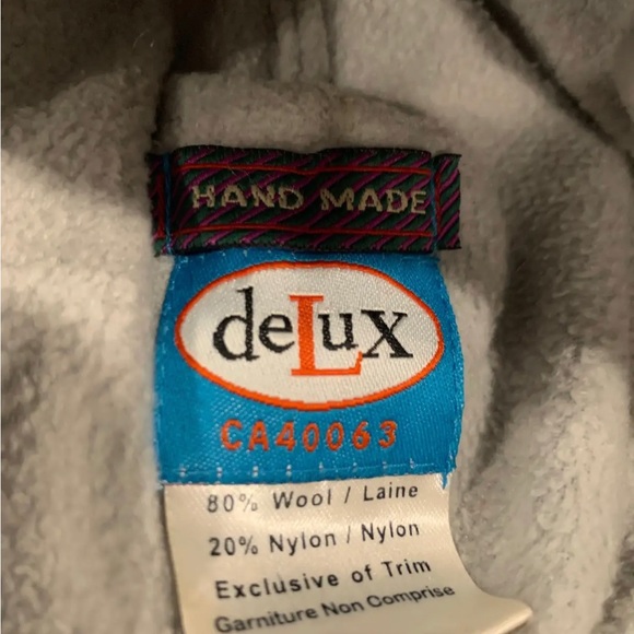 Hat and mittens - Picture 2 of 2